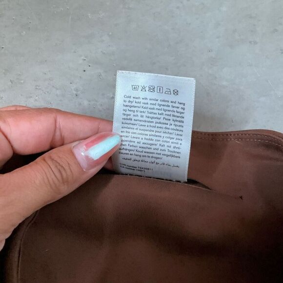 Girlfriend Collective High Rise Biker Shorts - Picture 7 of 8